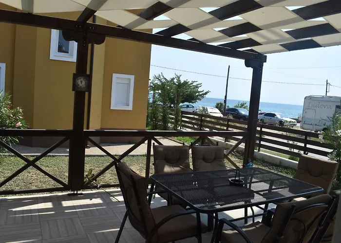 The Sea Stars, Beach Front House Nea Kallikrateia