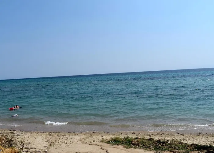 The Sea Stars, Beach Front House * Nea Kallikrateia