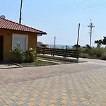 The Sea Stars, Beach Front House 펜션