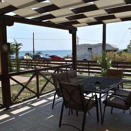 The Sea Stars, Front House Tatil Evi